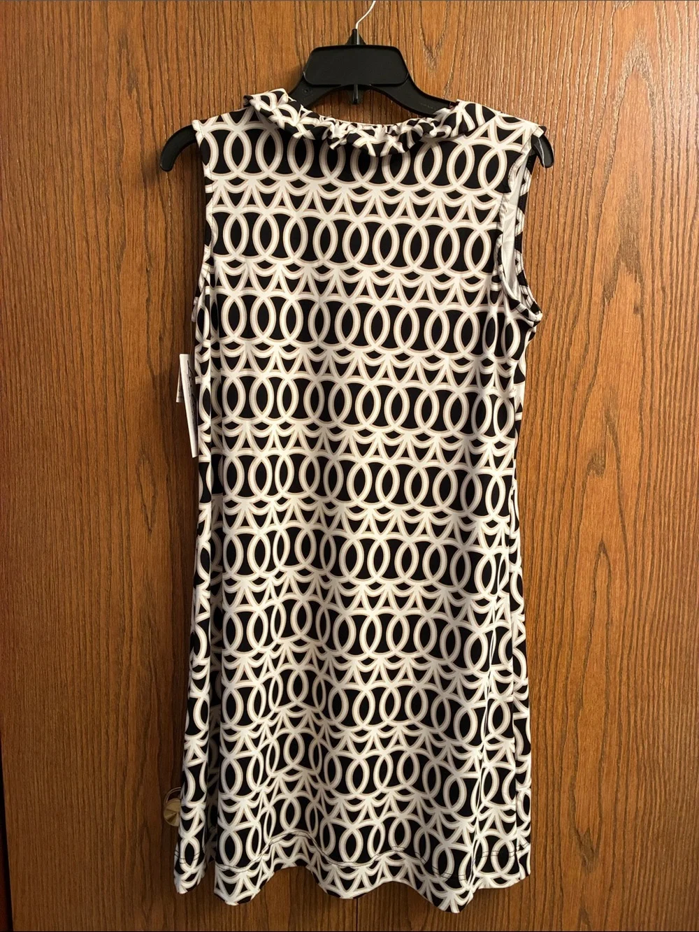 Lulu-B Black and White and Tan Sleeveless Geometric  Dress - Picture 4 of 7